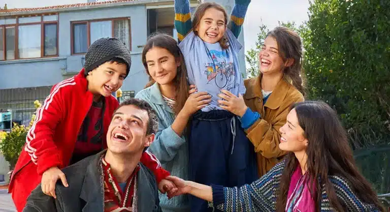 قصة عشق مسلسل المشردون مترجم للعربية